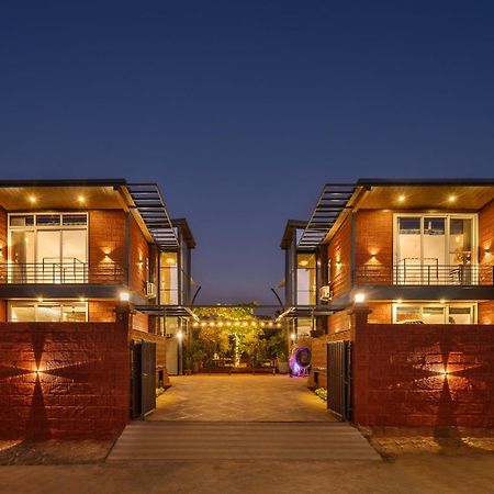 Saffronstays Calvin - 3 Bedroom Pool Villa In Lonavala Εξωτερικό φωτογραφία