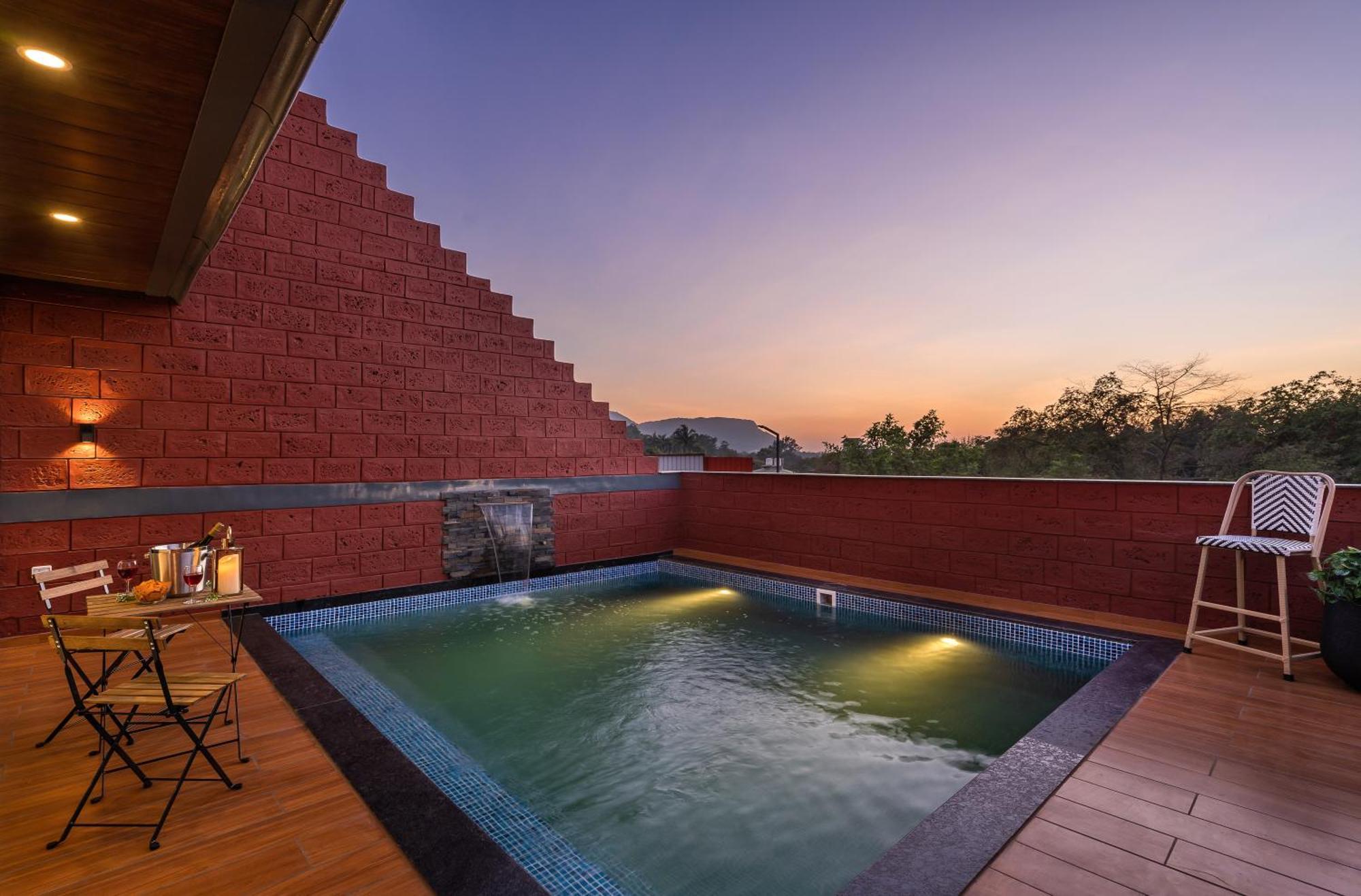 Saffronstays Calvin - 3 Bedroom Pool Villa In Lonavala Εξωτερικό φωτογραφία