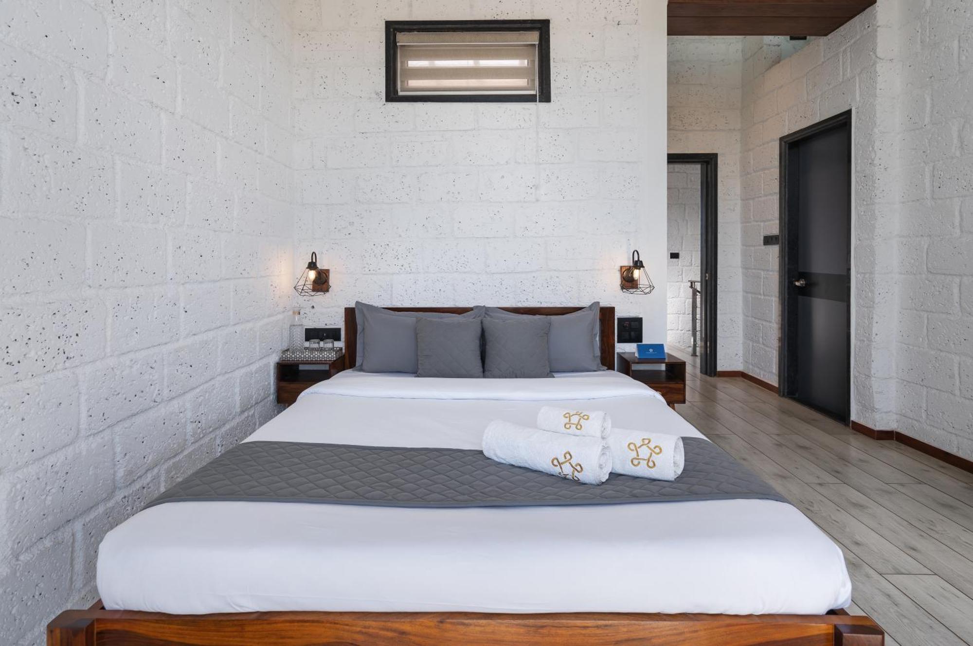 Saffronstays Calvin - 3 Bedroom Pool Villa In Lonavala Εξωτερικό φωτογραφία