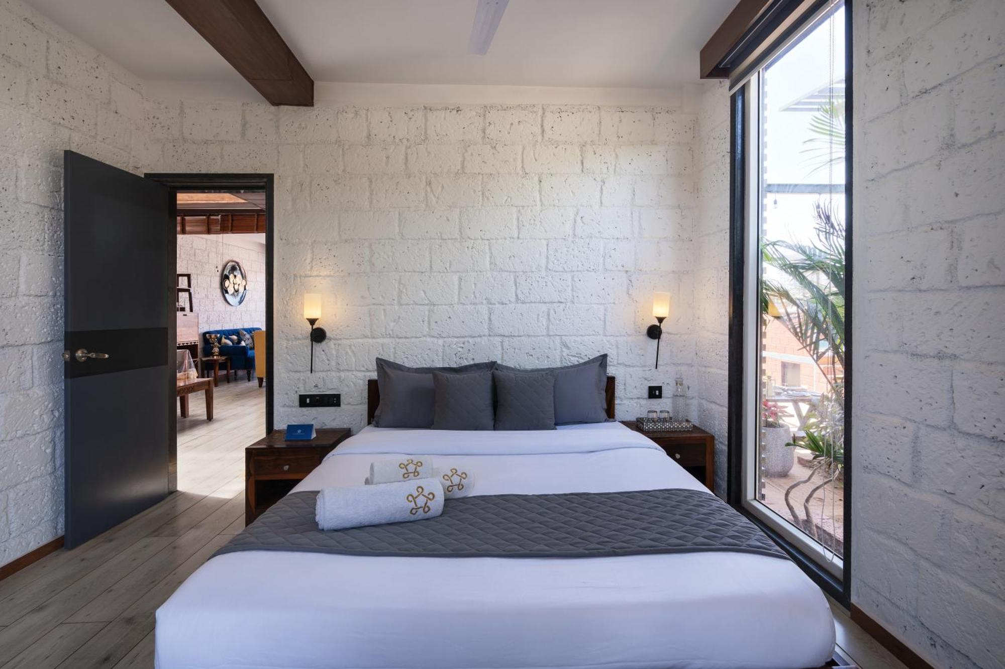 Saffronstays Calvin - 3 Bedroom Pool Villa In Lonavala Εξωτερικό φωτογραφία